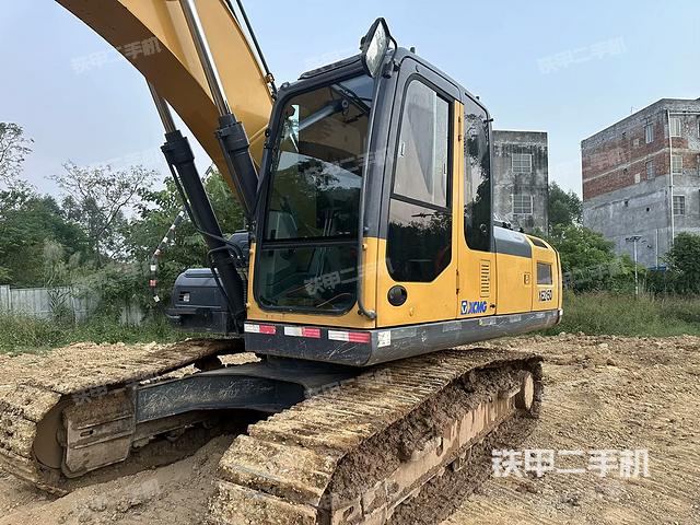 大臂油缸整體?豎拍(工作和回轉裝置) 大臂油缸整體?豎拍(工作和回轉裝置)