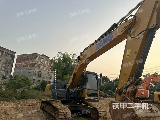 右前45(整機外觀) 右前45(整機外觀)