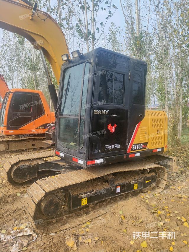 駕駛室整體（整機(jī)外觀）