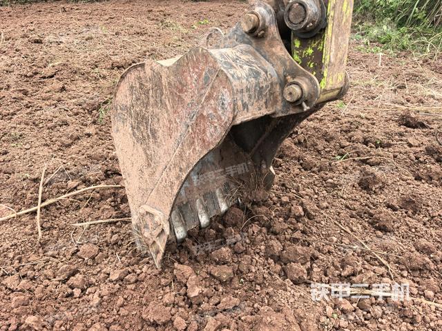 鏟斗右后整體（工作和回轉裝置）