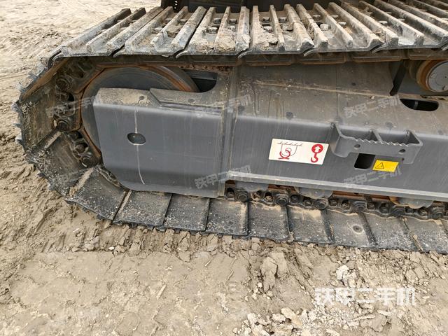 右驅(qū)動(dòng)輪（行走機(jī)構(gòu)）