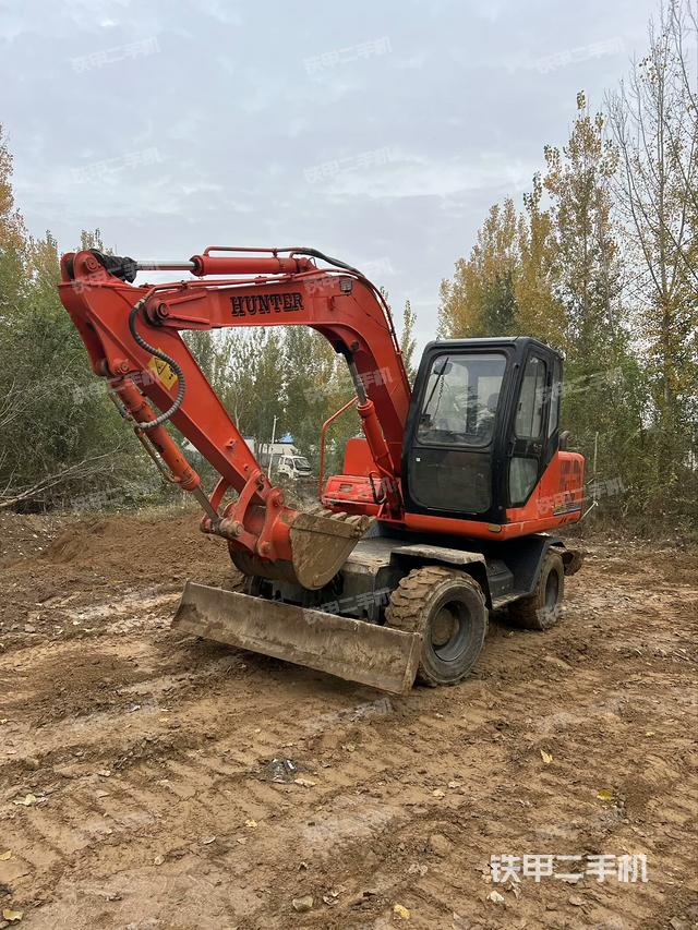 駕駛室整體（整機(jī)外觀）