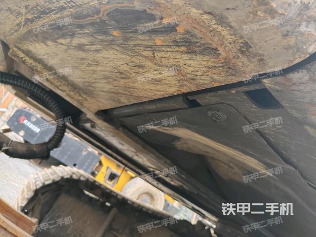 散熱器正面(大件艙室) 散熱器正面(大件艙室)