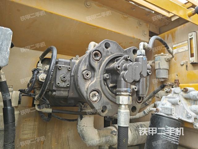 液壓泵室(大件艙室) 液壓泵室(大件艙室)