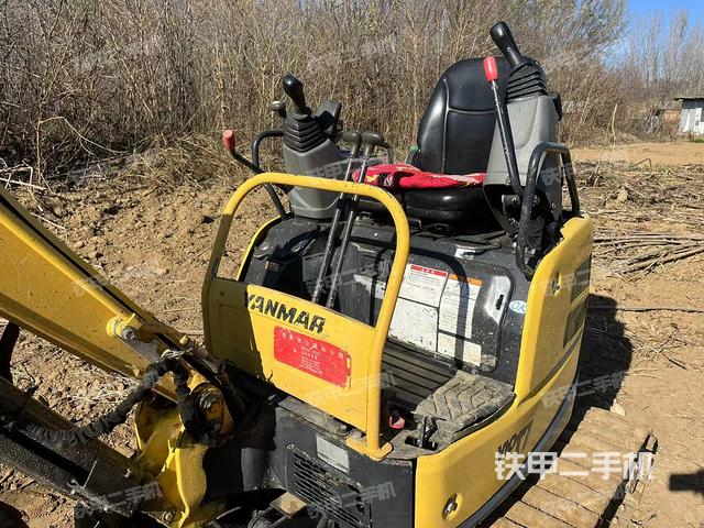 駕駛室整體（整機(jī)外觀）