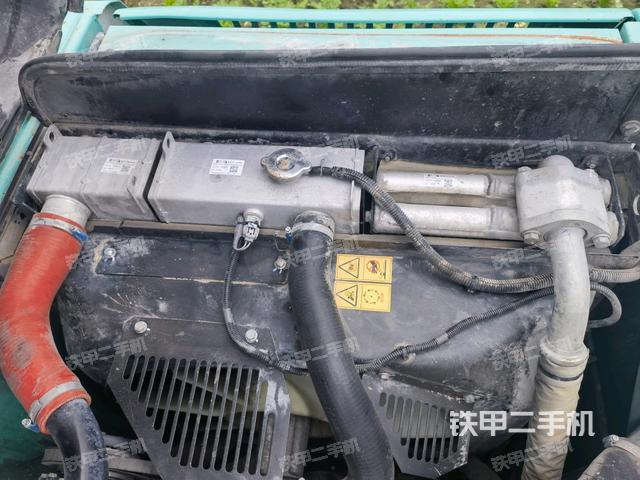 水箱+風(fēng)扇特寫(上車部件) 水箱+風(fēng)扇特寫(上車部件)