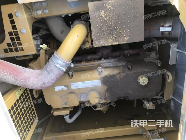 發(fā)動(dòng)機(jī)整體俯視(整機(jī)外觀) 發(fā)動(dòng)機(jī)整體俯視(整機(jī)外觀)