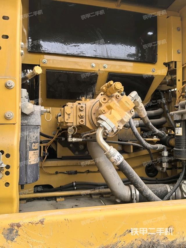 液壓泵斜45?左（大件艙室）