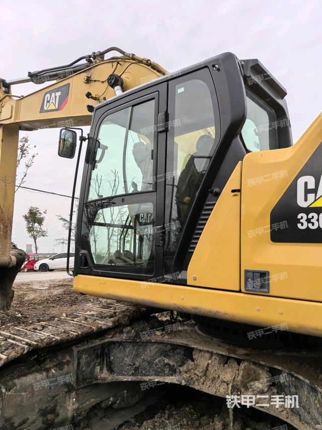 駕駛室左后45度（駕駛室部分）