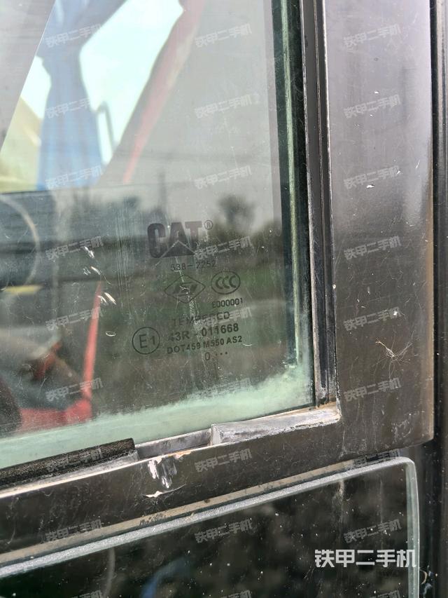 右側(cè)玻璃角標(biāo)（駕駛室部分）