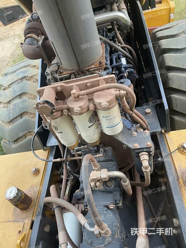 風(fēng)扇及皮帶（壓路機(jī)發(fā)動(dòng)機(jī)艙）