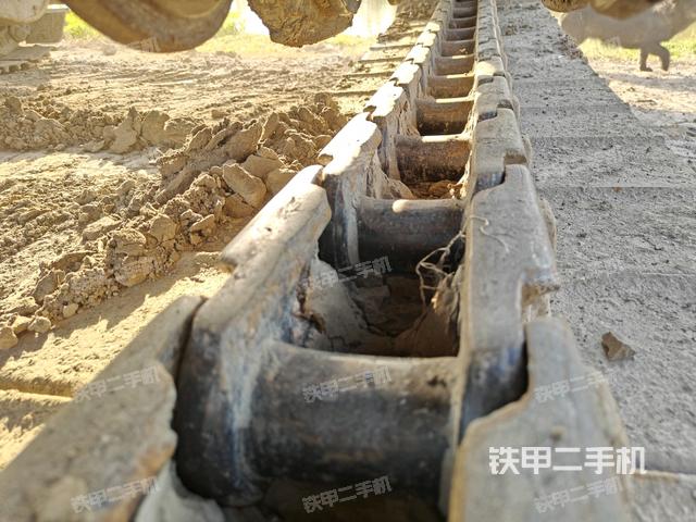 左側行走馬達蓋板(行走機構) 左側行走馬達蓋板(行走機構)