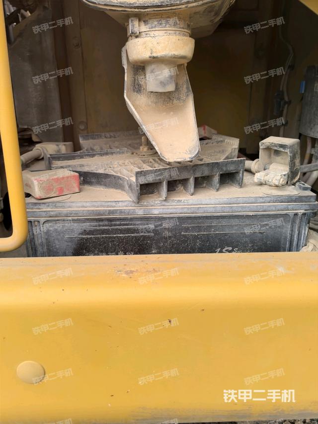 電瓶（大件艙室）