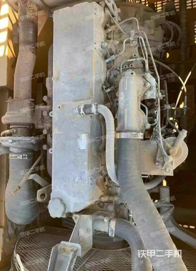 發(fā)動機整體俯視(整機外觀) 發(fā)動機整體俯視(整機外觀)