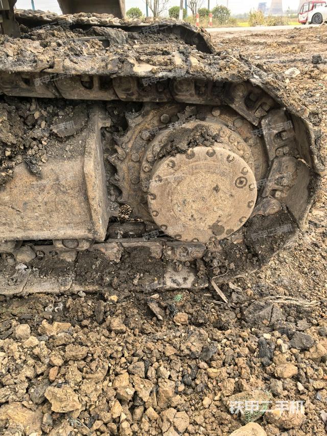 右驅(qū)動(dòng)輪（行走機(jī)構(gòu)）