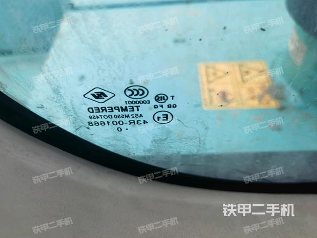 后窗玻璃角標(biāo)(駕駛室部分) 后窗玻璃角標(biāo)(駕駛室部分)