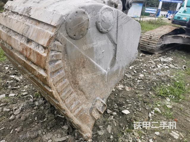 鏟斗45度(工作和回轉(zhuǎn)裝置) 鏟斗45度(工作和回轉(zhuǎn)裝置)