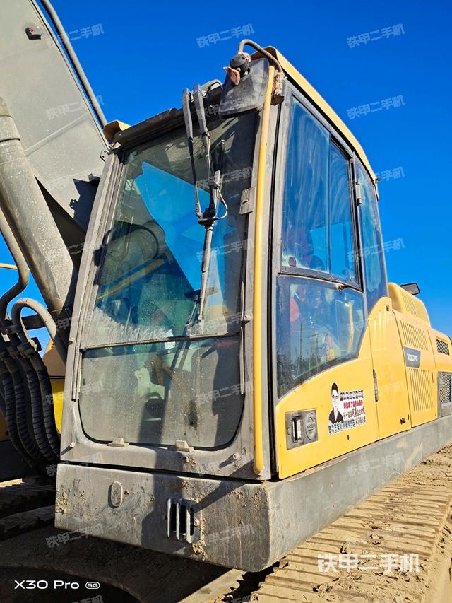 駕駛室整體（整機(jī)外觀）