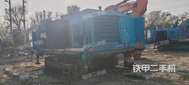 右前45(整機(jī)外觀) 右前45(整機(jī)外觀)