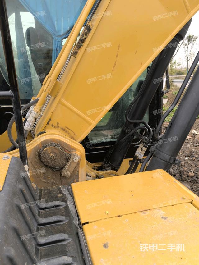 大臂根部?斜視（工作和回轉(zhuǎn)裝置）