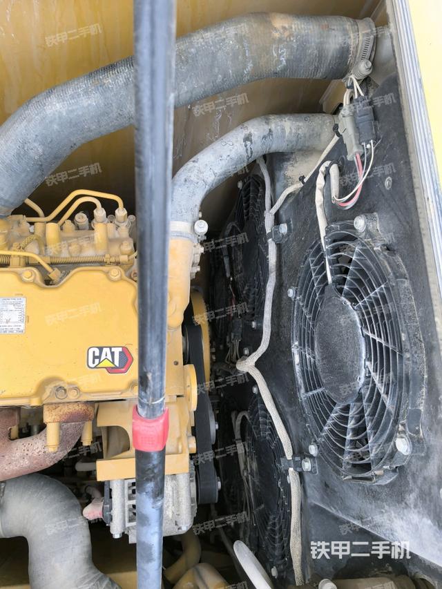 氣門室蓋螺絲特寫（上車部件）