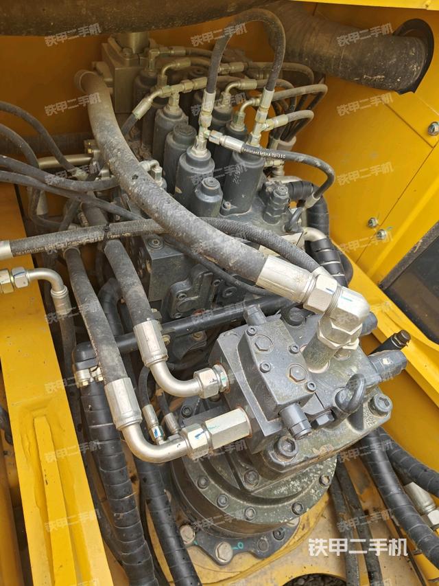 回轉(zhuǎn)馬達(dá)（上車部件）