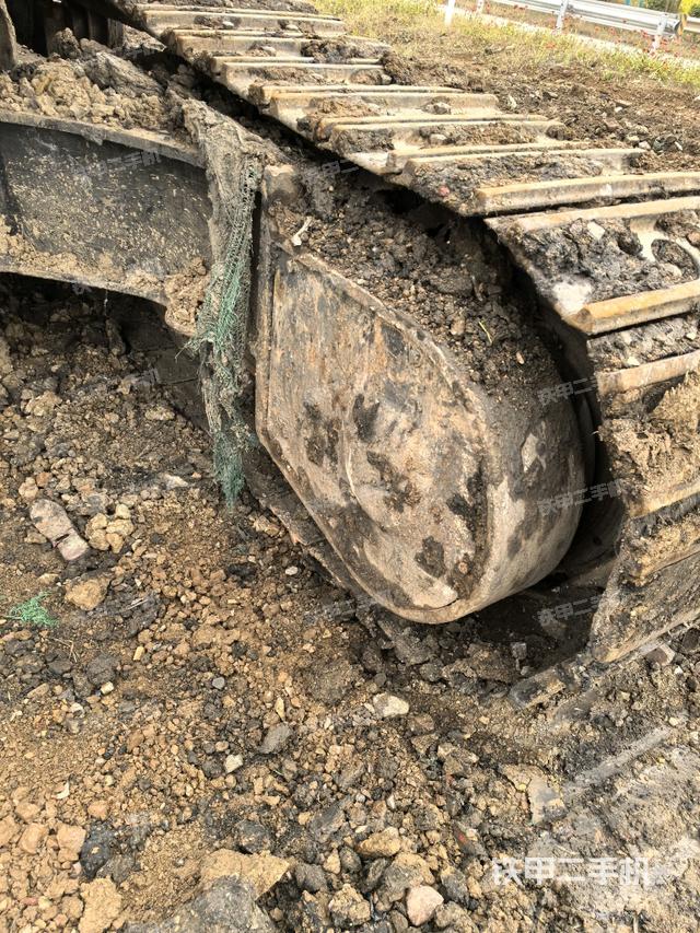 左側(cè)行走馬達(dá)蓋板（行走機(jī)構(gòu)）