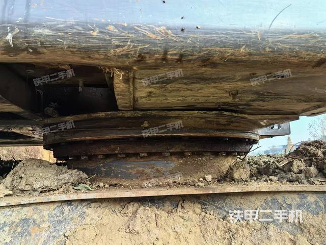 駕駛室頂部（整機(jī)外觀）