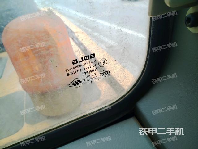 后窗玻璃角標(biāo)(駕駛室部分) 后窗玻璃角標(biāo)(駕駛室部分)