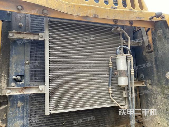 散熱器正面（大件艙室）