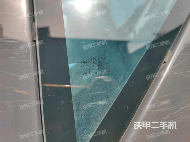 后窗玻璃角標(biāo)（駕駛室部分）