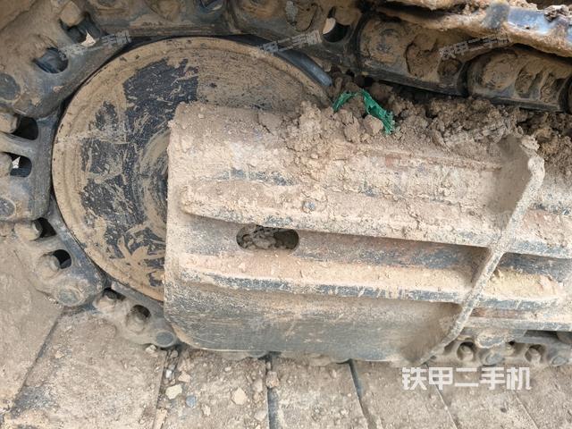 右側(cè)履帶整體（行走機(jī)構(gòu)）