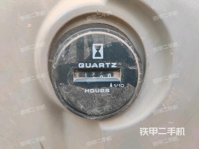 小時表(駕駛室部分) 小時表(駕駛室部分)