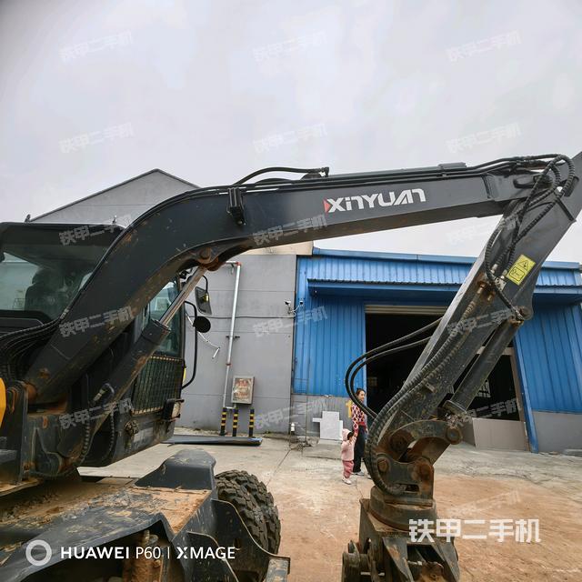 鏟斗45度(工作和回轉(zhuǎn)裝置) 鏟斗45度(工作和回轉(zhuǎn)裝置)