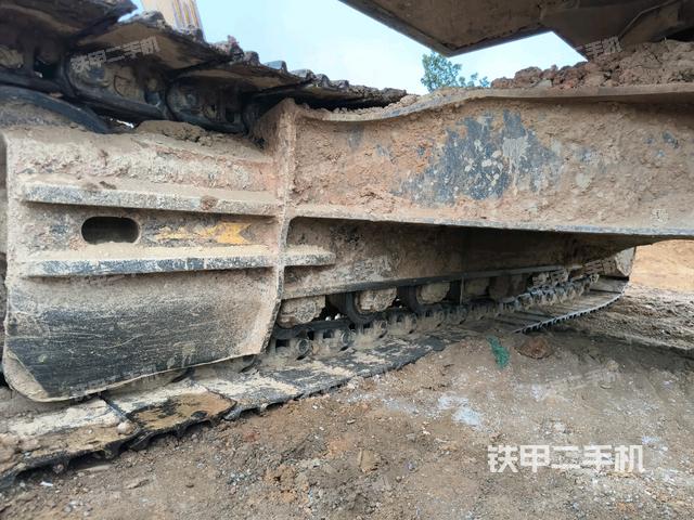 左導(dǎo)向輪（行走機(jī)構(gòu)）