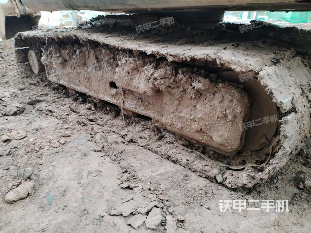 右側(cè)履帶整體?（行走機(jī)構(gòu)）