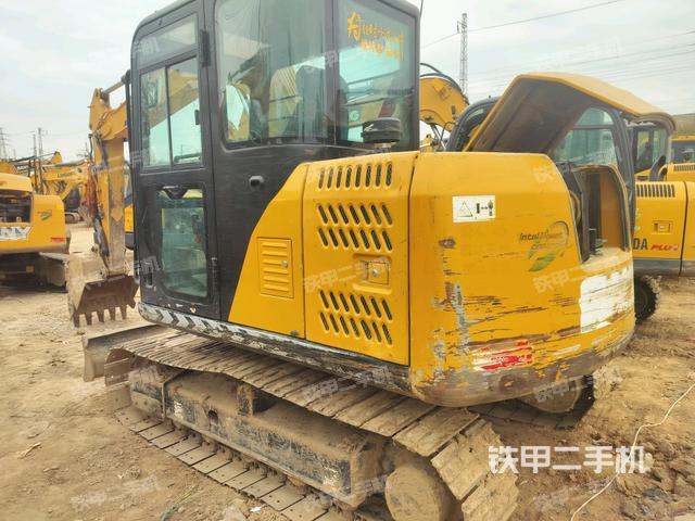 整機右后45°(整機外觀) 整機右后45°(整機外觀)