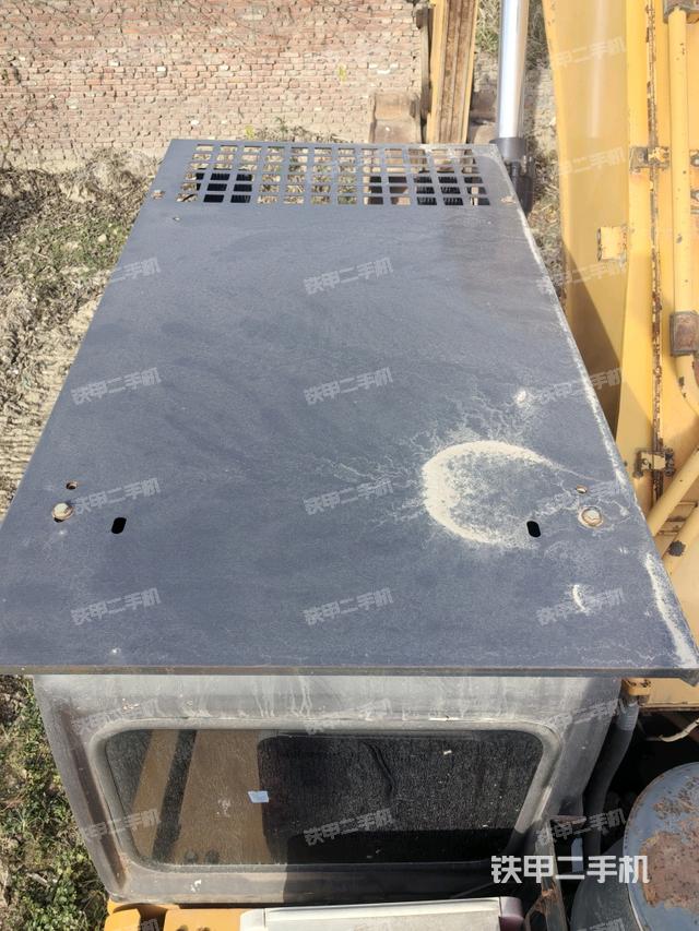 駕駛室頂部（整機(jī)外觀）