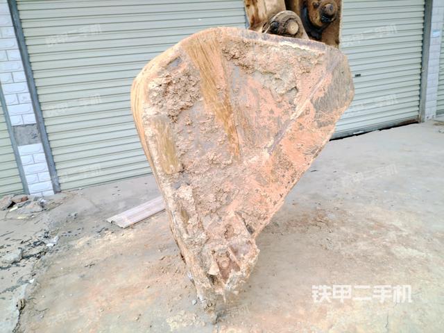 鏟斗45度(工作和回轉(zhuǎn)裝置) 鏟斗45度(工作和回轉(zhuǎn)裝置)
