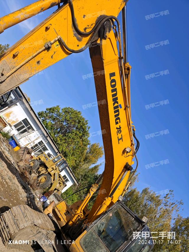 大臂油缸整體?豎拍(工作和回轉(zhuǎn)裝置) 大臂油缸整體?豎拍(工作和回轉(zhuǎn)裝置)