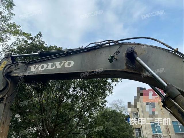 大臂整體?右側(cè)（工作和回轉(zhuǎn)裝置）