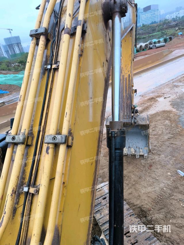 小臂整體左后（工作和回轉(zhuǎn)裝置）