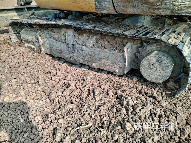 左側(cè)履帶整體?（行走機(jī)構(gòu)）