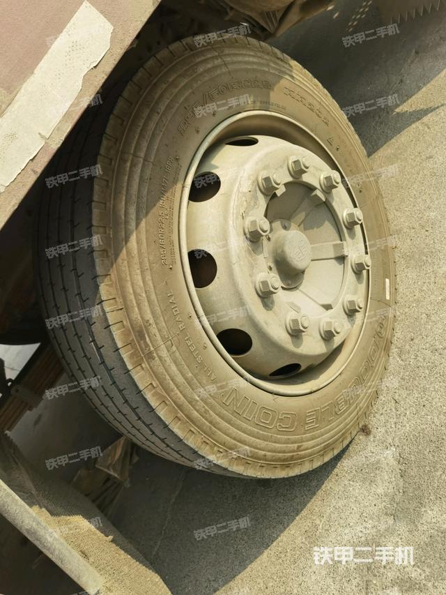 右驅(qū)動(dòng)輪/右后輪(行走機(jī)構(gòu)) 右驅(qū)動(dòng)輪/右后輪(行走機(jī)構(gòu))