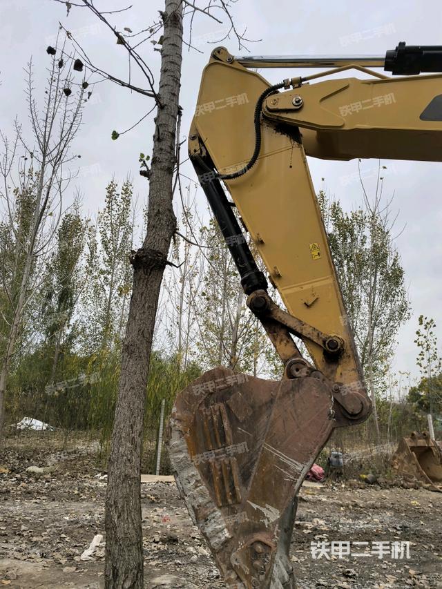 小臂整體左后（工作和回轉(zhuǎn)裝置）