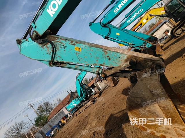 小臂整體左后(工作和回轉(zhuǎn)裝置) 小臂整體左后(工作和回轉(zhuǎn)裝置)