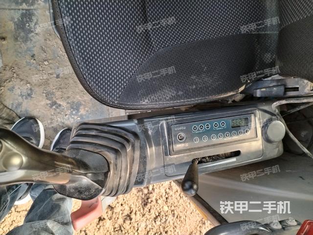 座椅左側(cè)控制臺(tái)/音響/含左手柄（駕駛室部分）