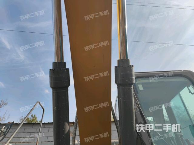 大臂油缸整體?豎拍(工作和回轉裝置) 大臂油缸整體?豎拍(工作和回轉裝置)