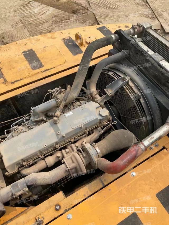 發(fā)動(dòng)機(jī)整體俯視（整機(jī)外觀）