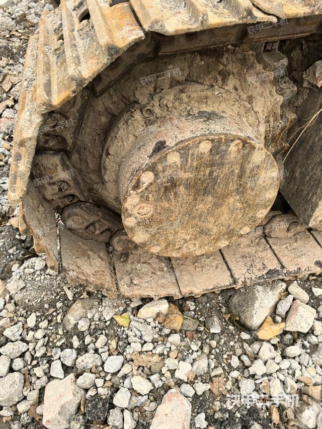 右驅(qū)動(dòng)輪（行走機(jī)構(gòu)）